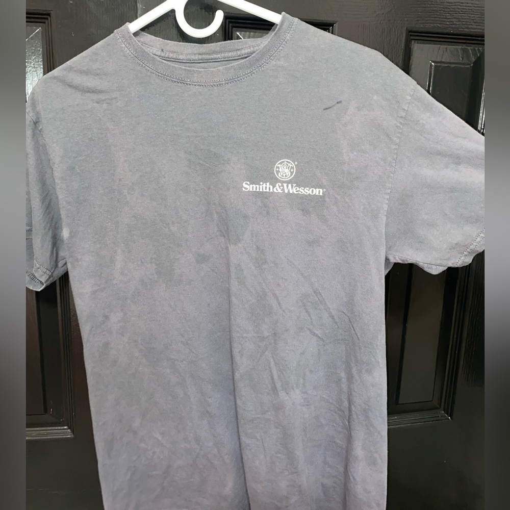 Smith and wesson tshirt. Good work shirt